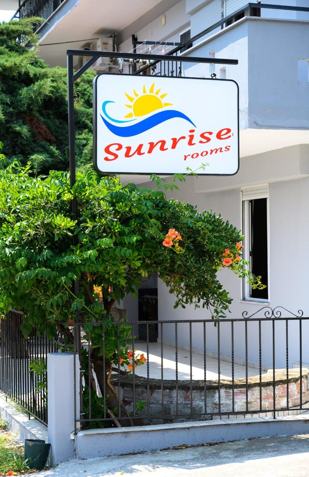 Sunrise2 Aparthotel Paralia Katerinis Bagian luar foto